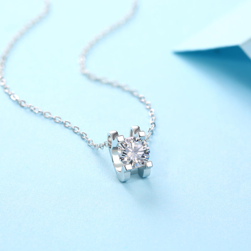 Moissanite Pendant Necklace Classic Bull Head Shape