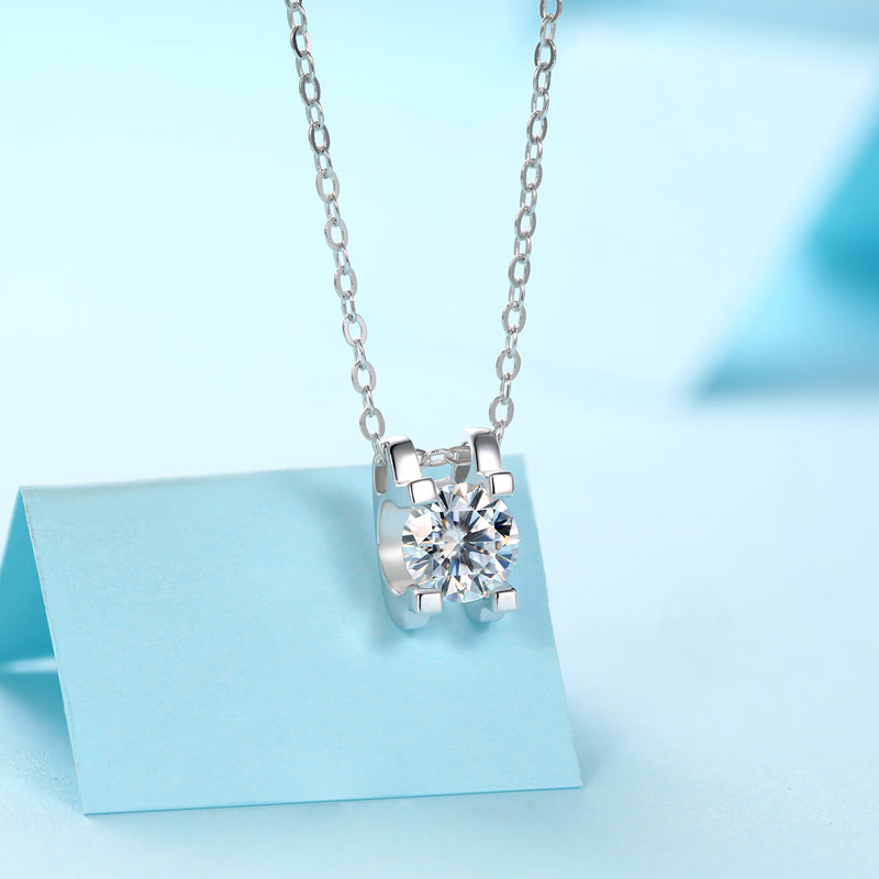 Moissanite Pendant Necklace Classic Bull Head Shape
