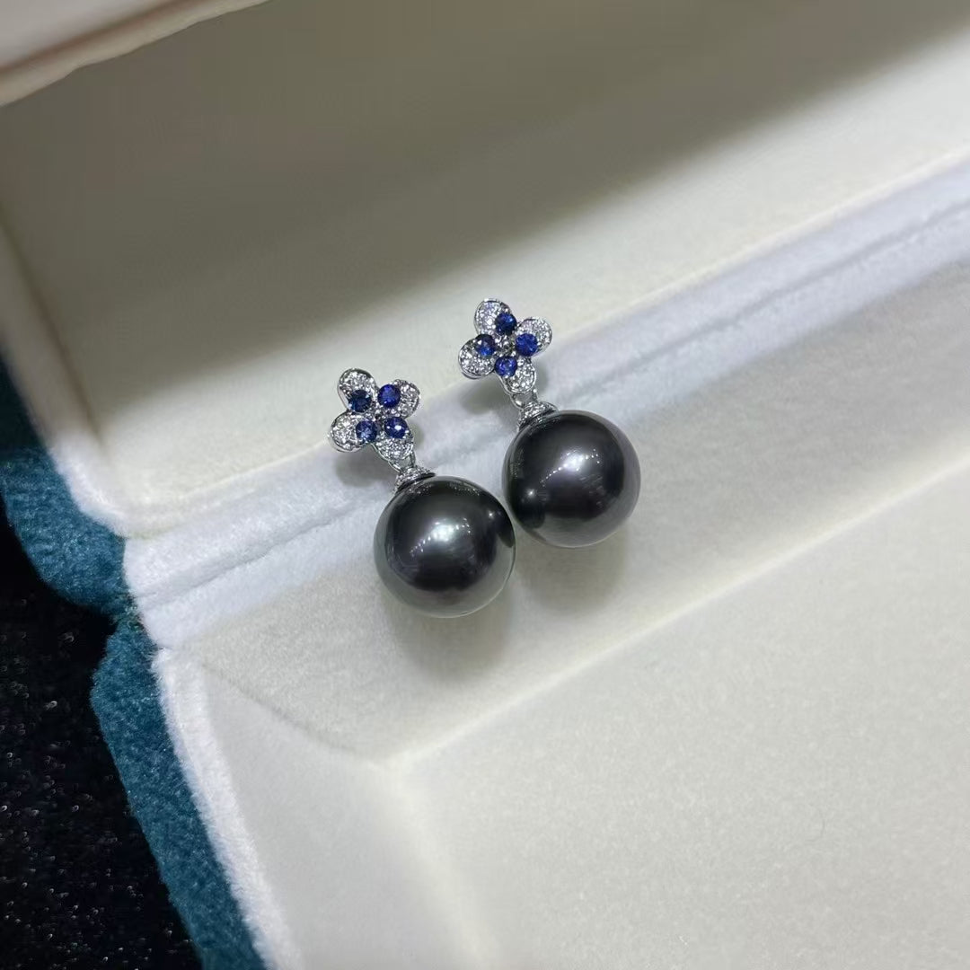 18K Gold Saltwater Pearl Stud Earrings