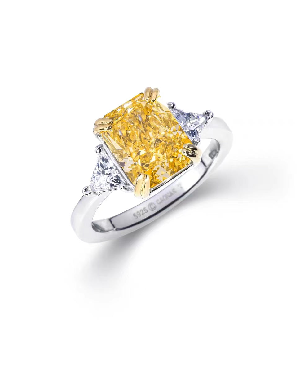 Sterling Silver Ring With Yellow Gemstones