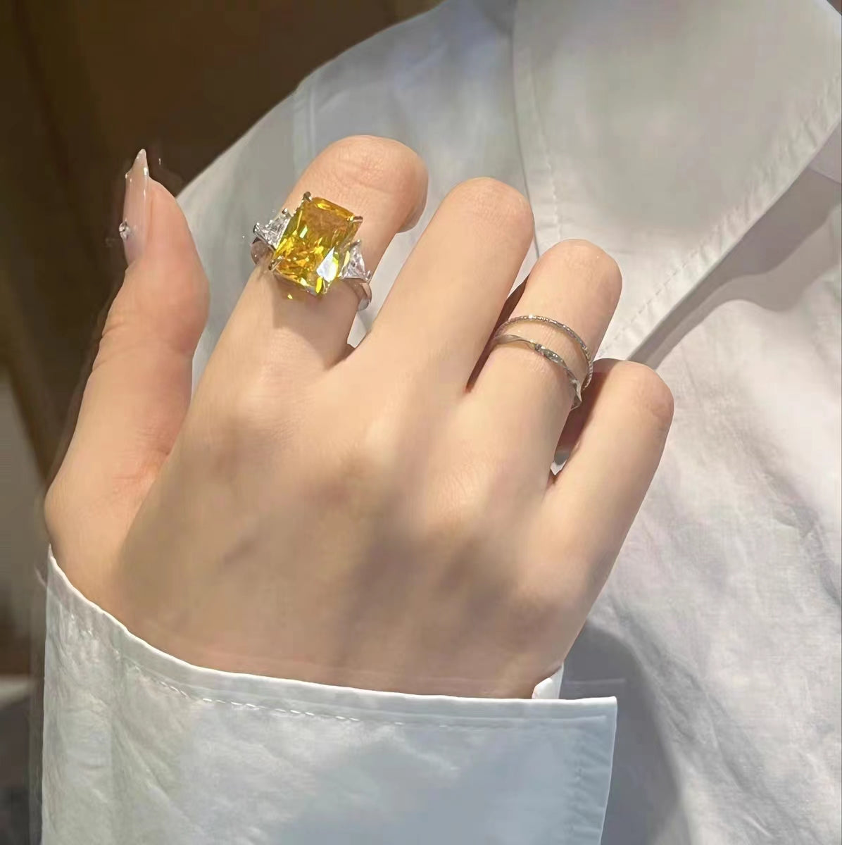 Sterling Silver Ring With Yellow Gemstones