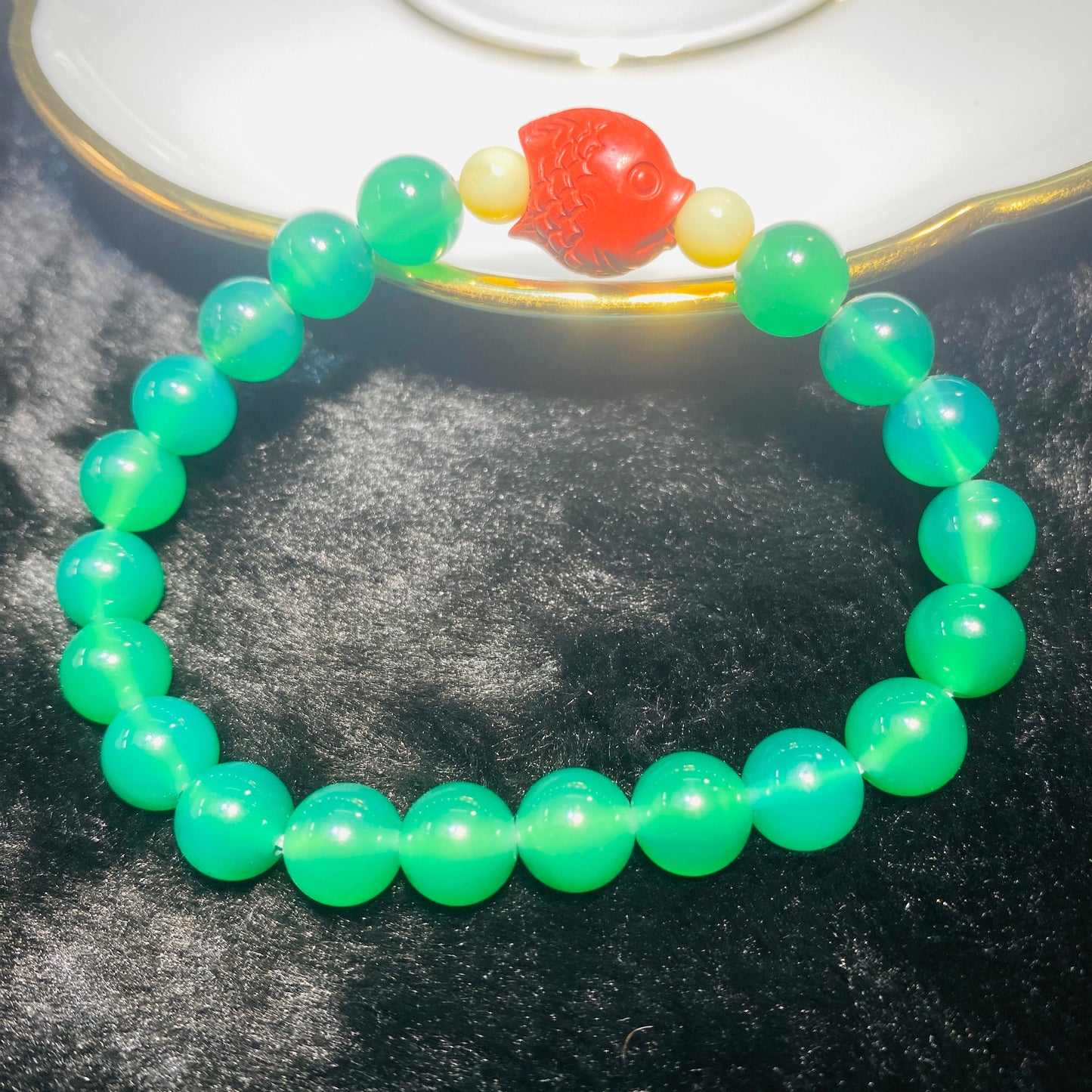 8mm Green Agate with Cinnabar Fish Pattern Bracelet