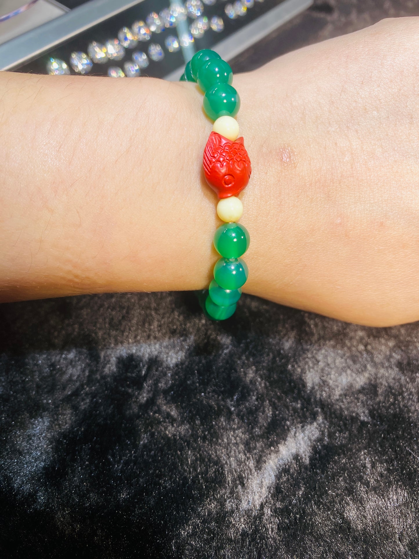 8mm Green Agate with Cinnabar Fish Pattern Bracelet