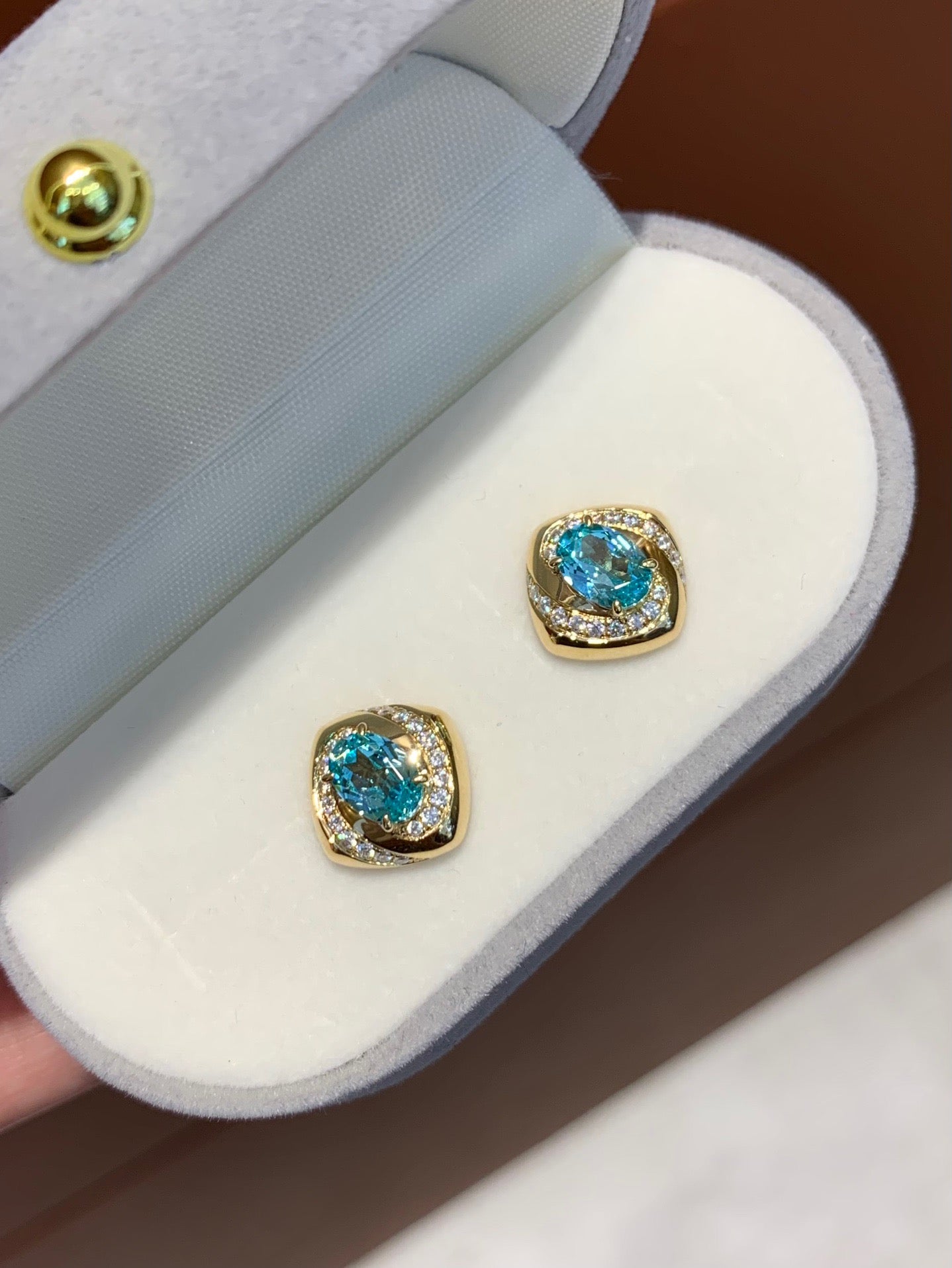 18K Gold Cultured Diamond Paraiba Jewelry Set