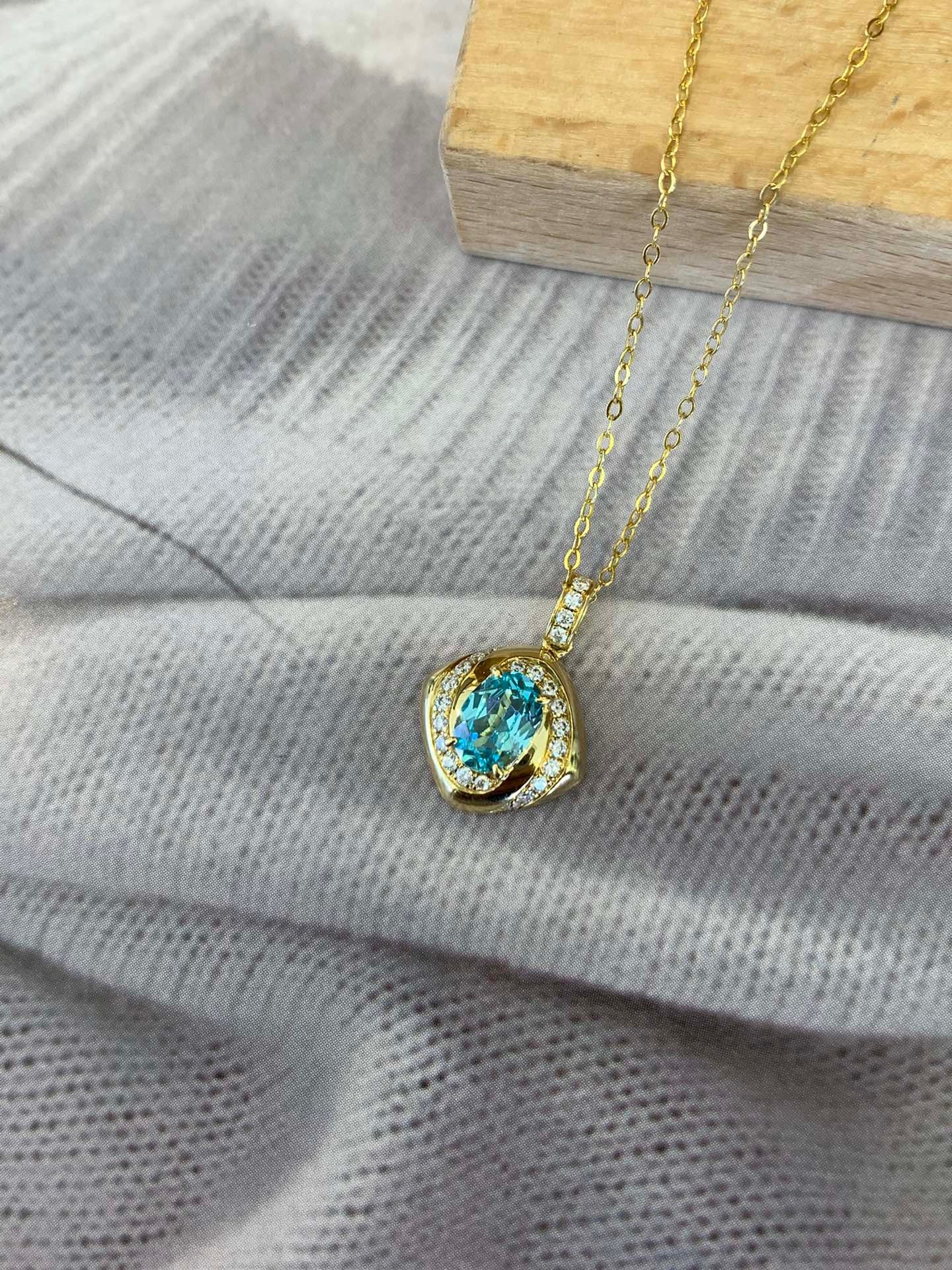 18K Gold Cultured Diamond Paraiba Jewelry Set
