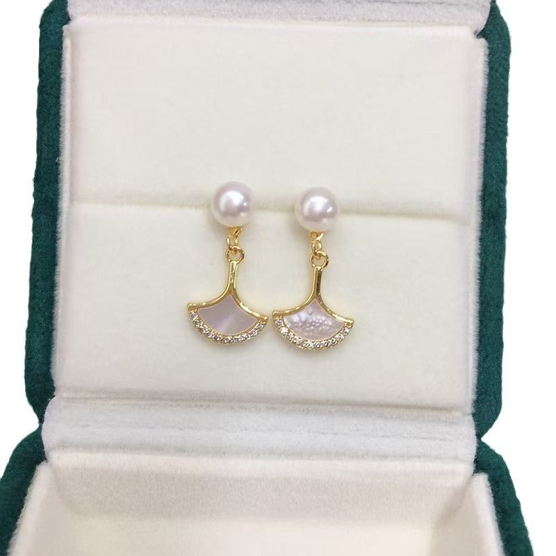 Pearl Earrings Sold In Combination