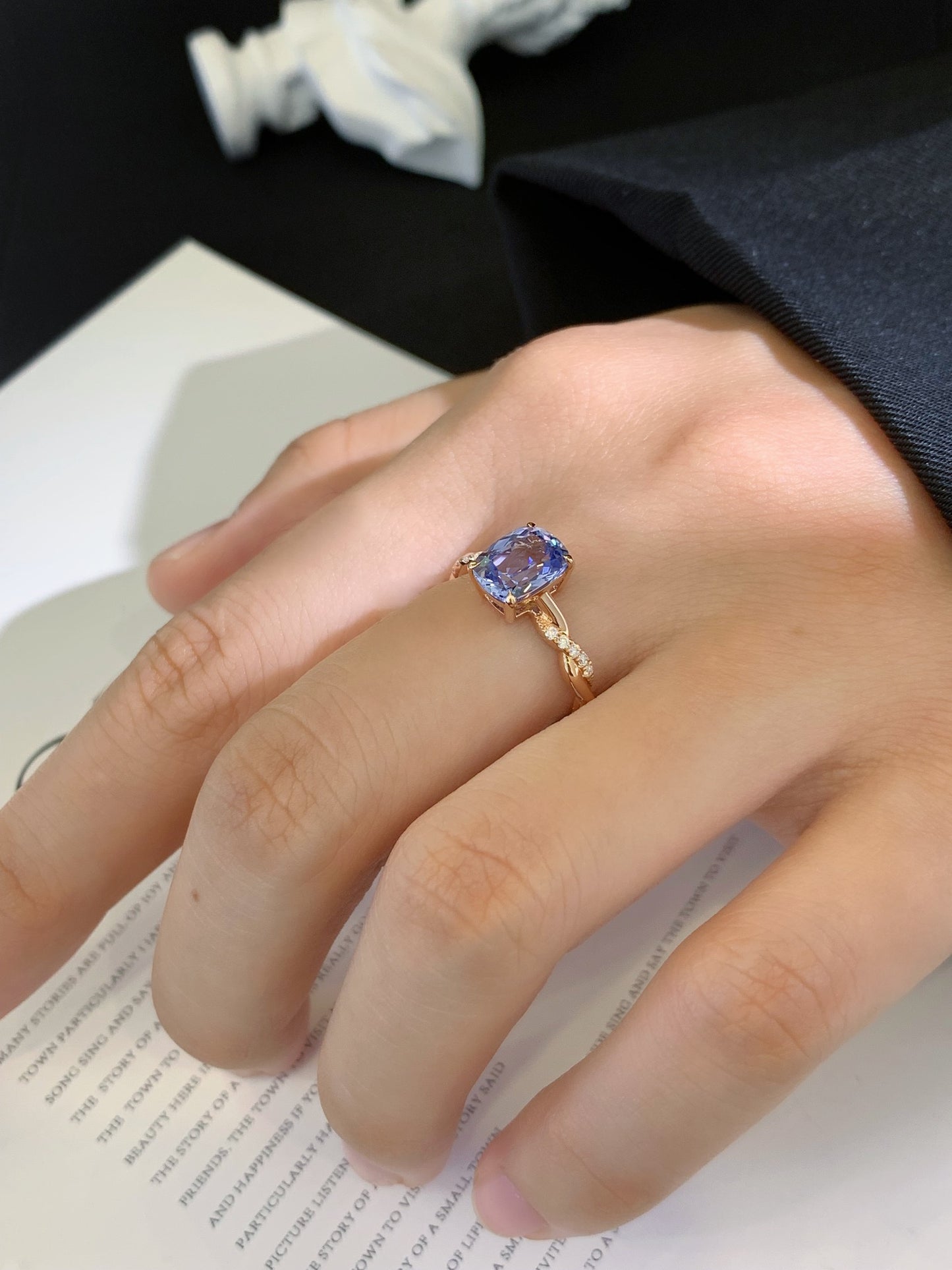 18K Gold Sapphire and Moissanite Ring