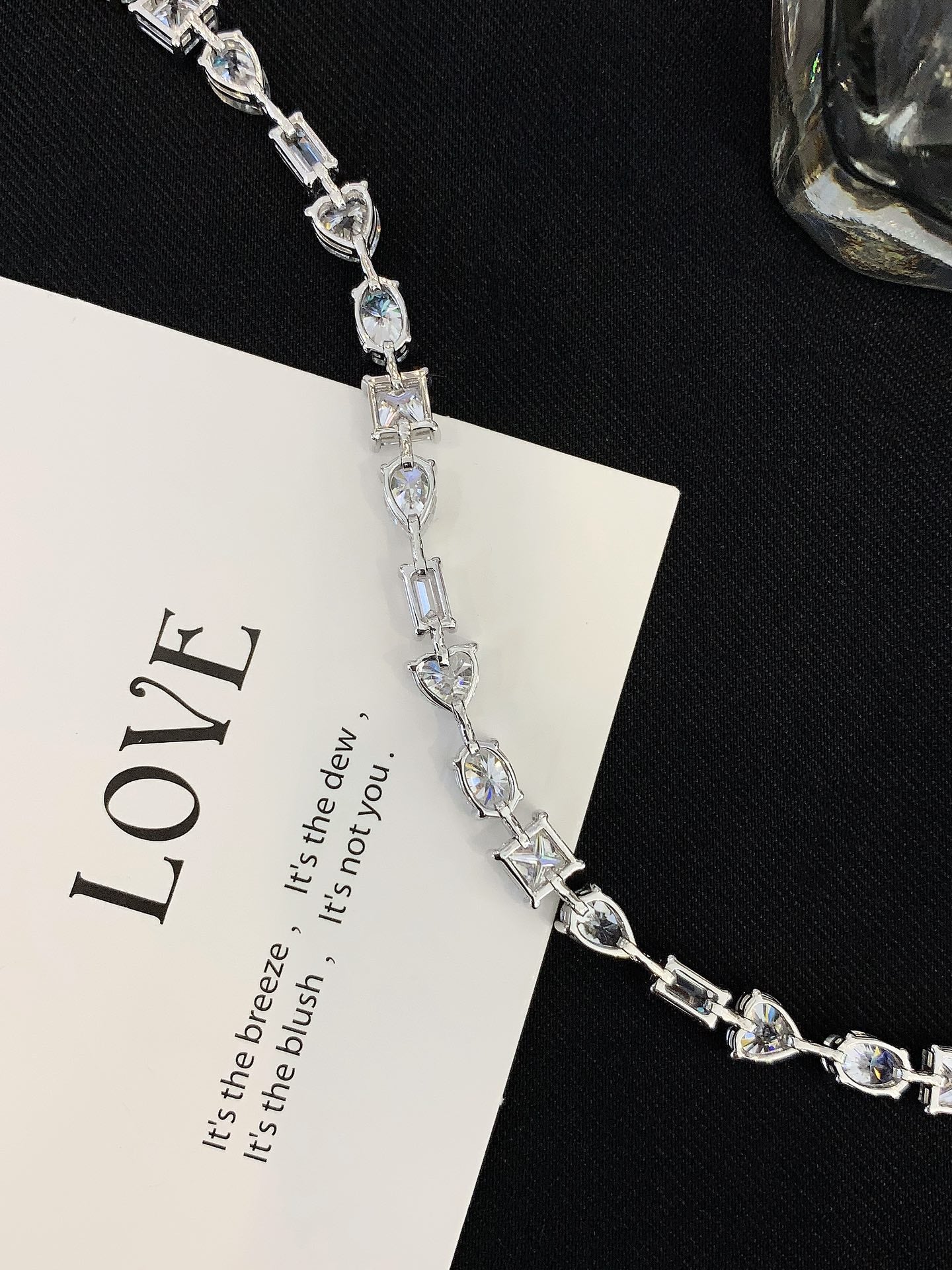 18K Gold Moissanite Irregular Bracelet