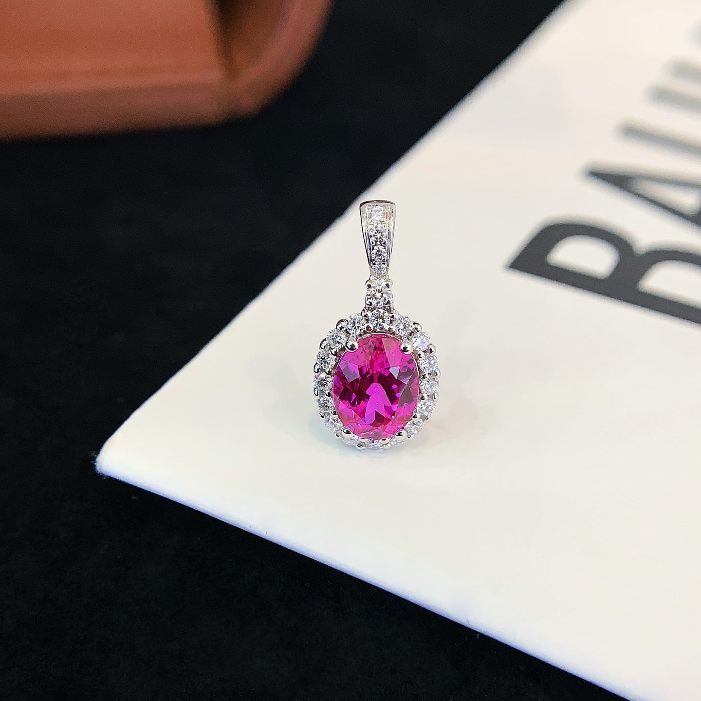 1.7 CT 18k Gold Ruby And Moissanite Pendant Necklace