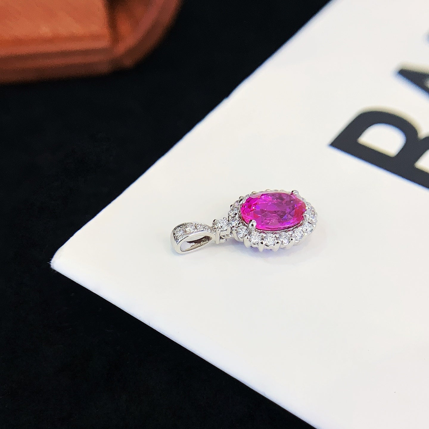 1.7 CT 18k Gold Ruby And Moissanite Pendant Necklace