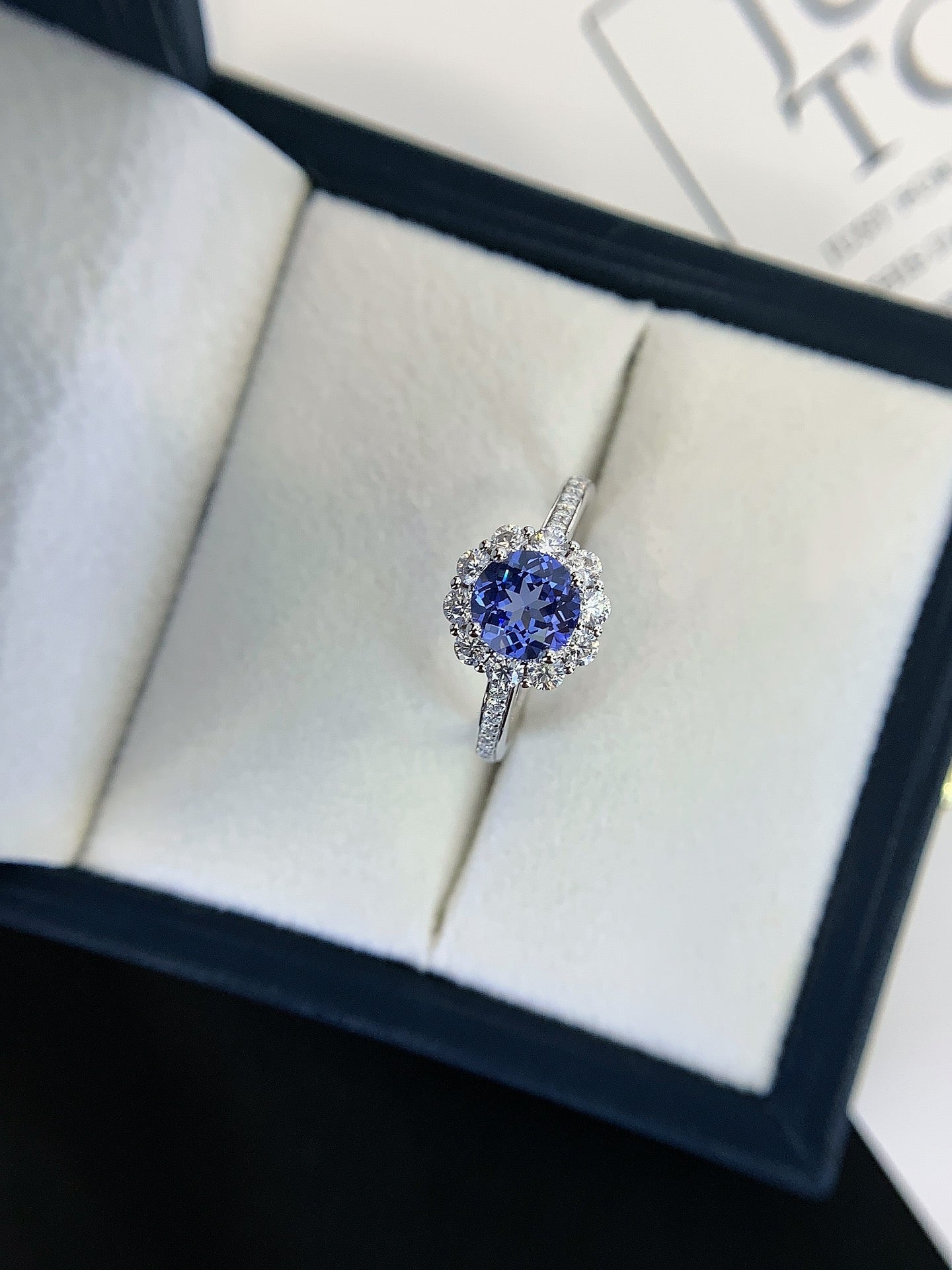 1.3 Carat Cultured Sapphire 18K Gold Ring