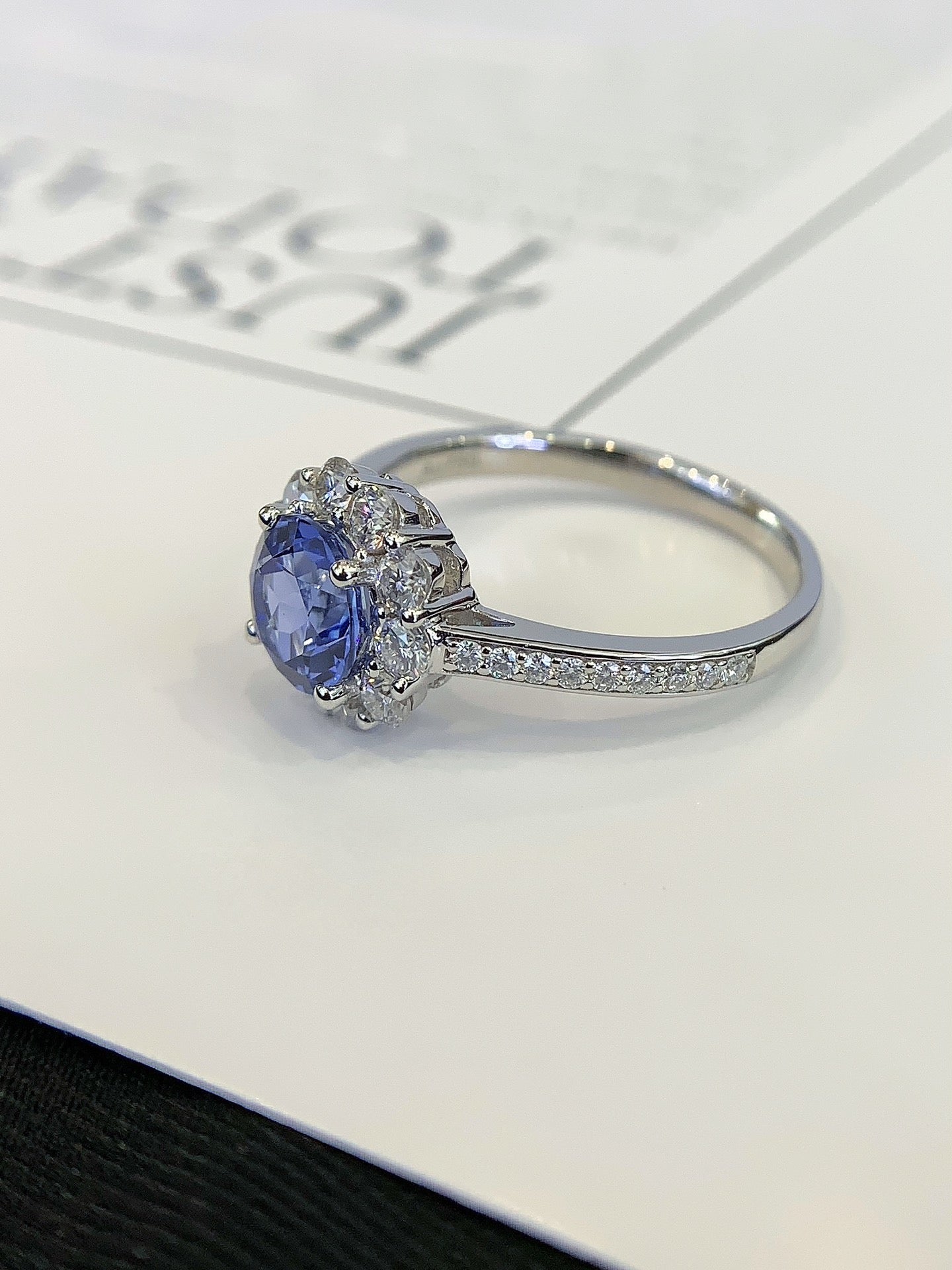 1.3 Carat Cultured Sapphire 18K Gold Ring