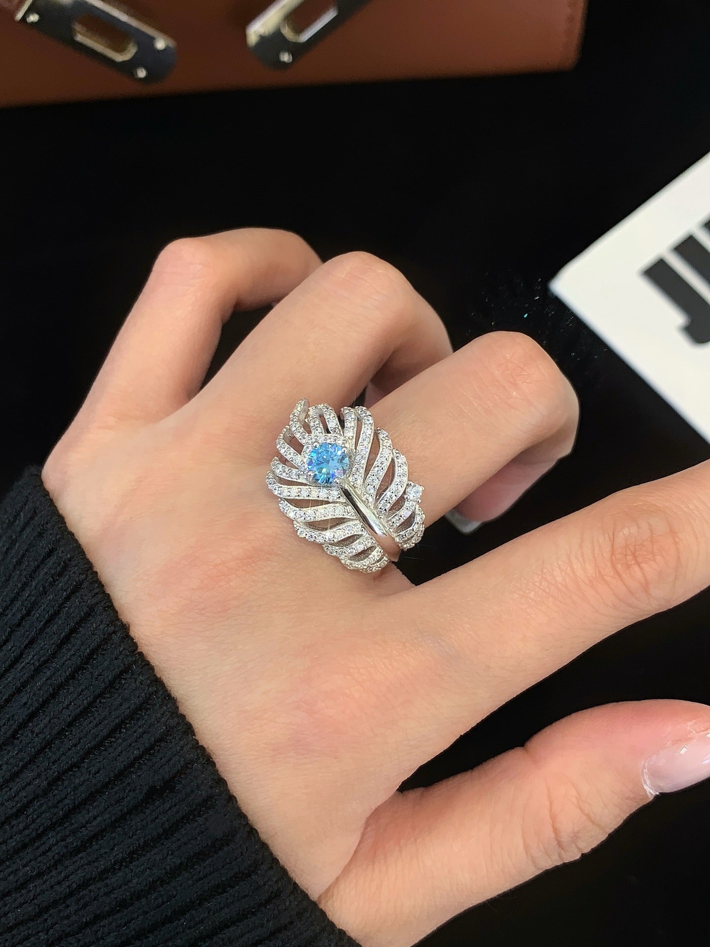 S925 Silver Feather Shaped Ring With Colored Gemstones