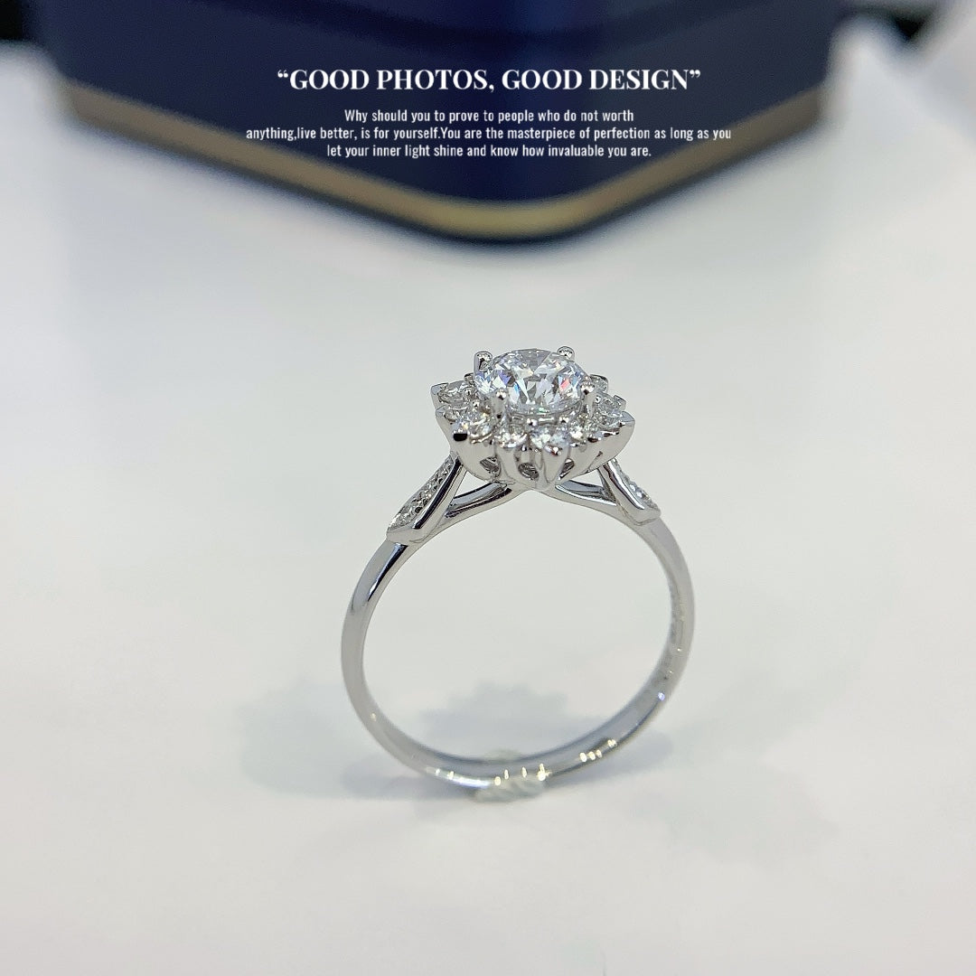 18K Gold Flower Shaped Cultured Diamond Ring