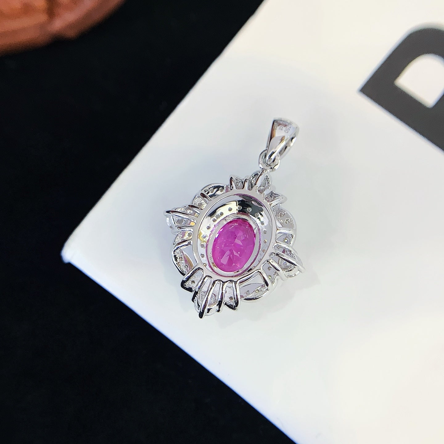 18K Gold Pink Sapphire Pendant