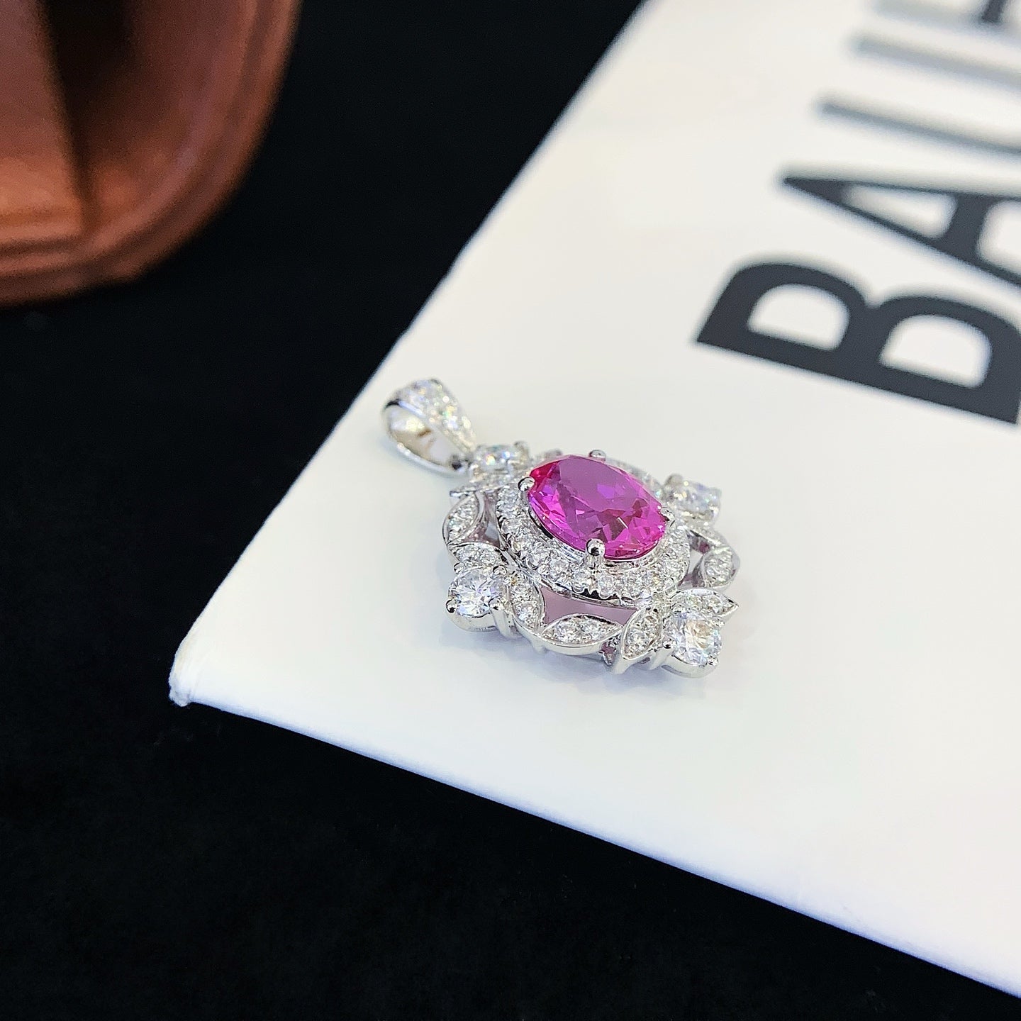 18K Gold Pink Sapphire Pendant