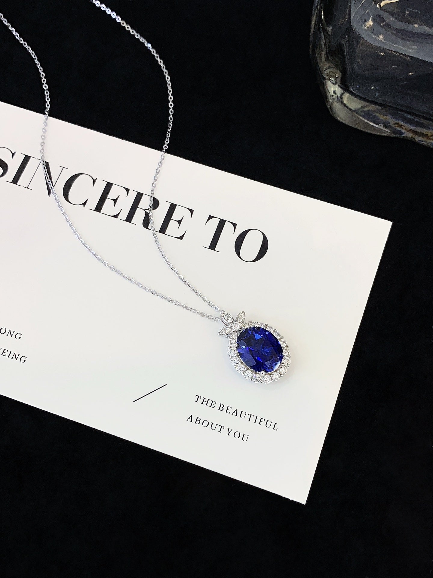 S925 silver inlaid blue gemstone necklace