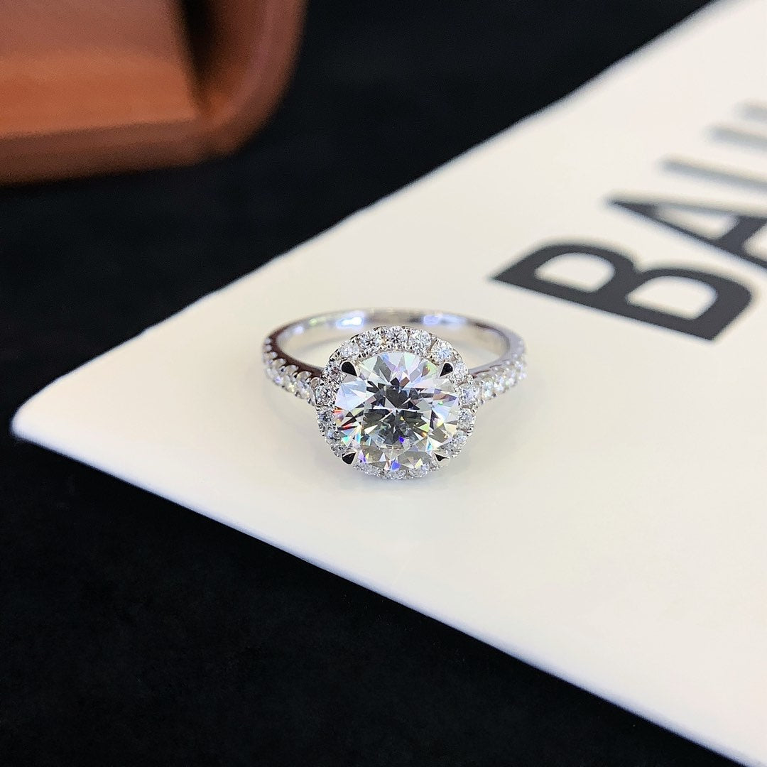 18K Gold Moissanite Ring