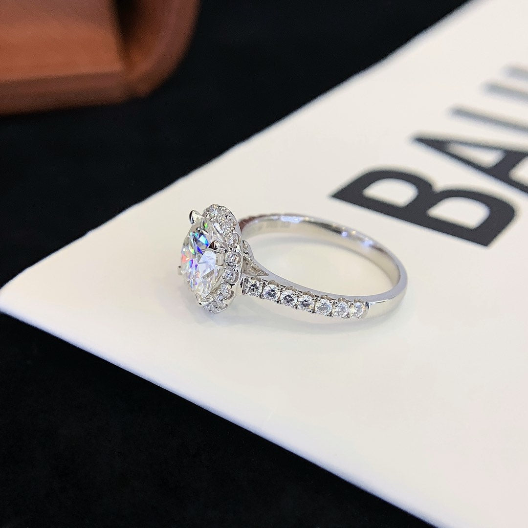18K Gold Moissanite Ring