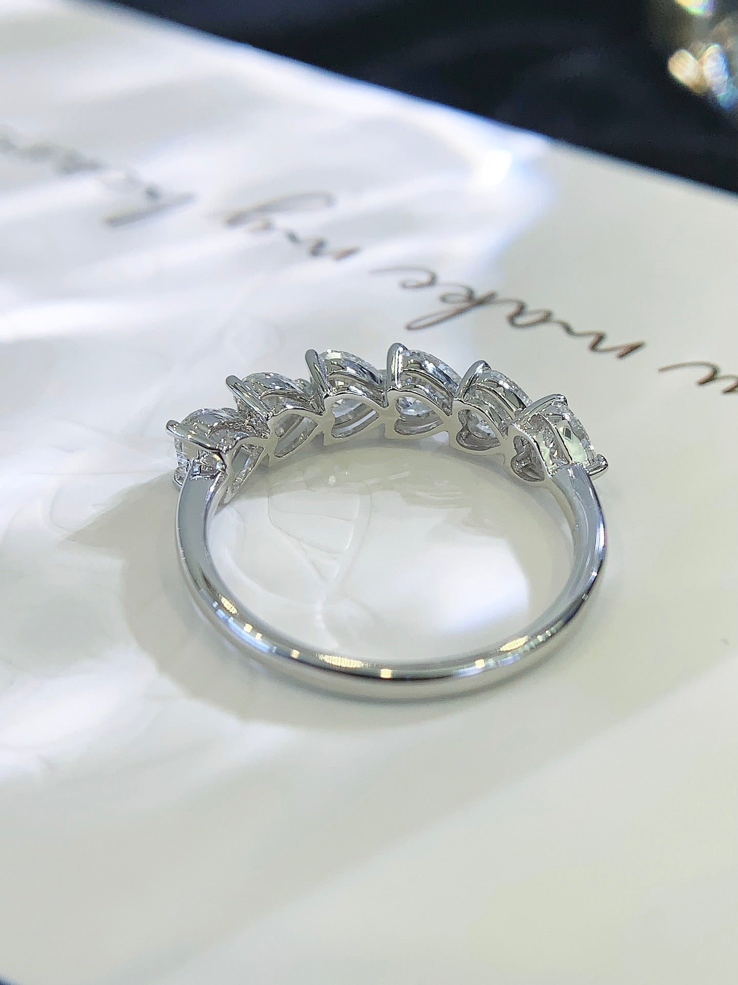 18K gold cultivated diamond ring
