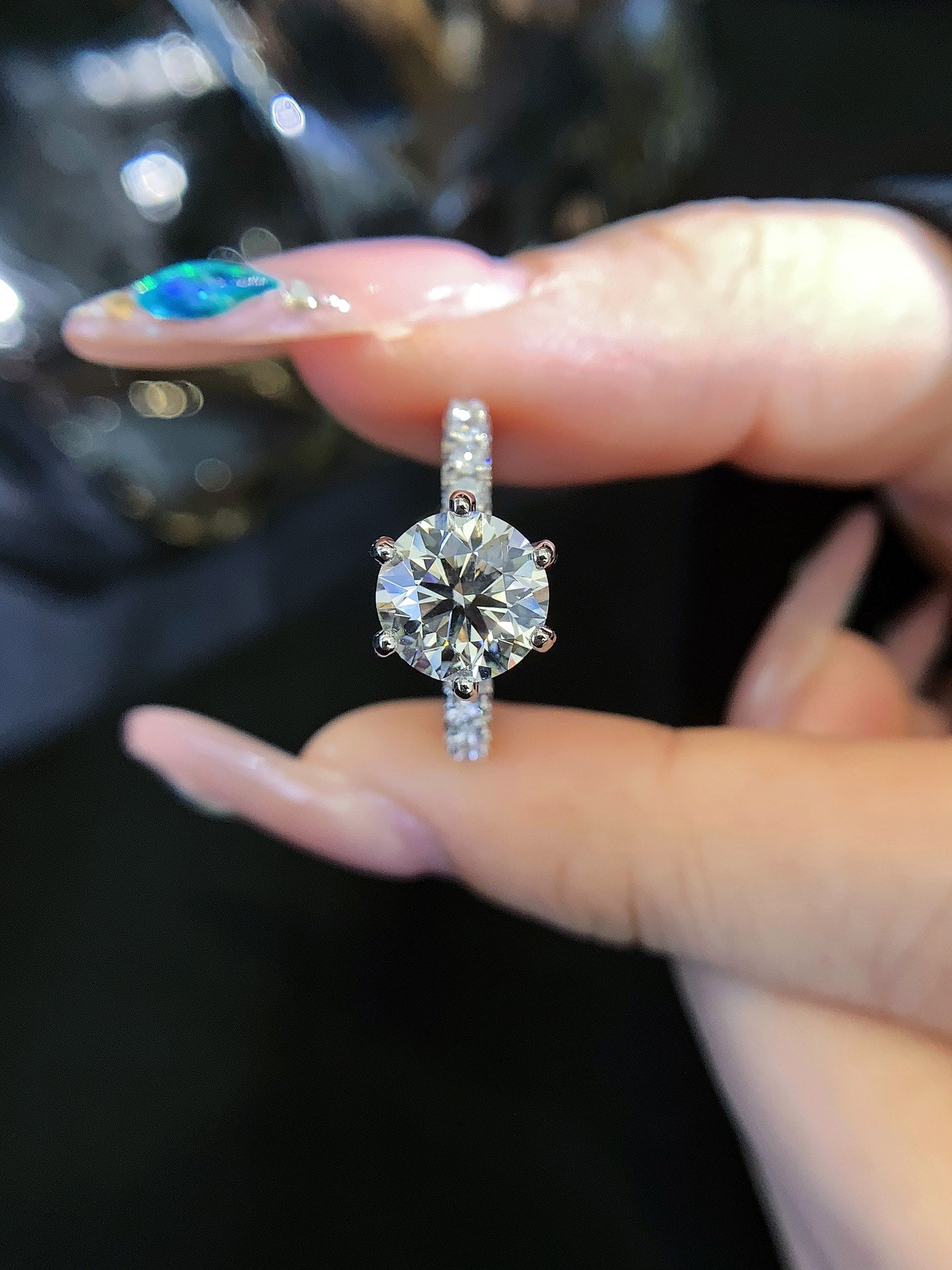 2.25CT 18K Gold Cultured Diamond Ring