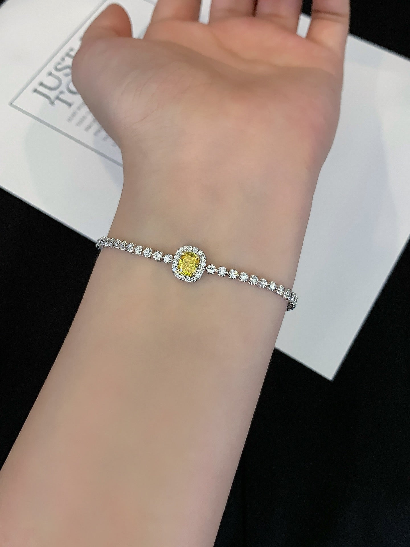 18K Gold Cultured Yellow Diamond Bracelet