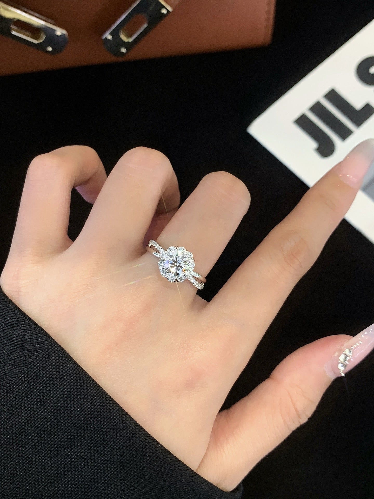 New 1.01ct 18K gold cultured diamond ring