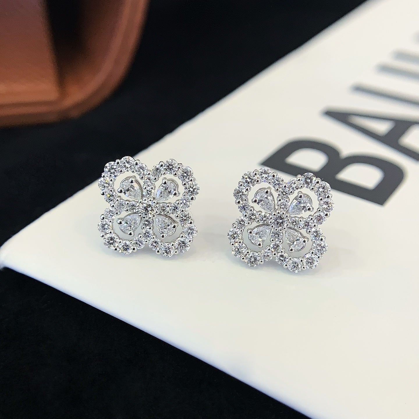 18K gold cultured diamond four-leaf clover earrings