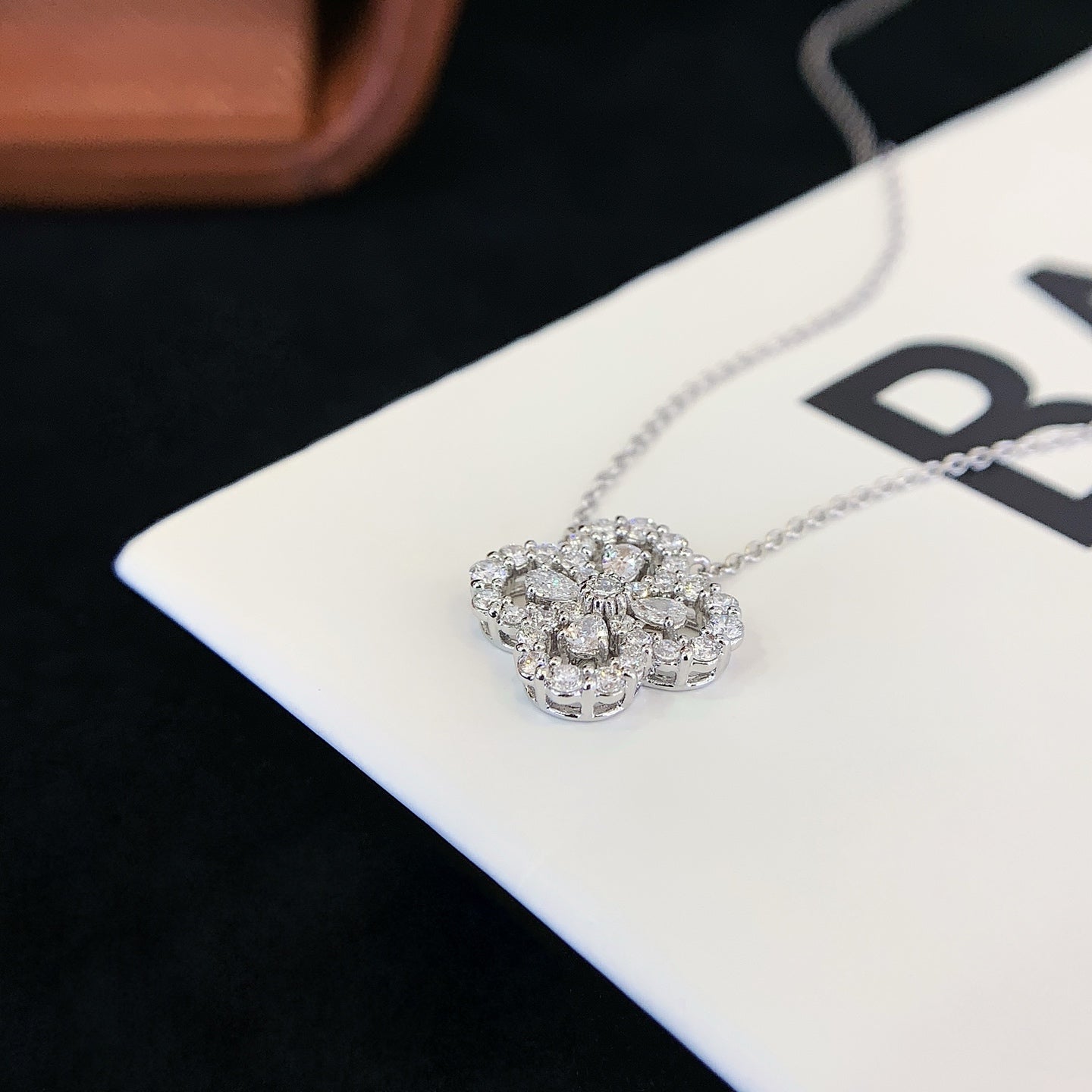 18K gold cultured diamond four-leaf clover necklace