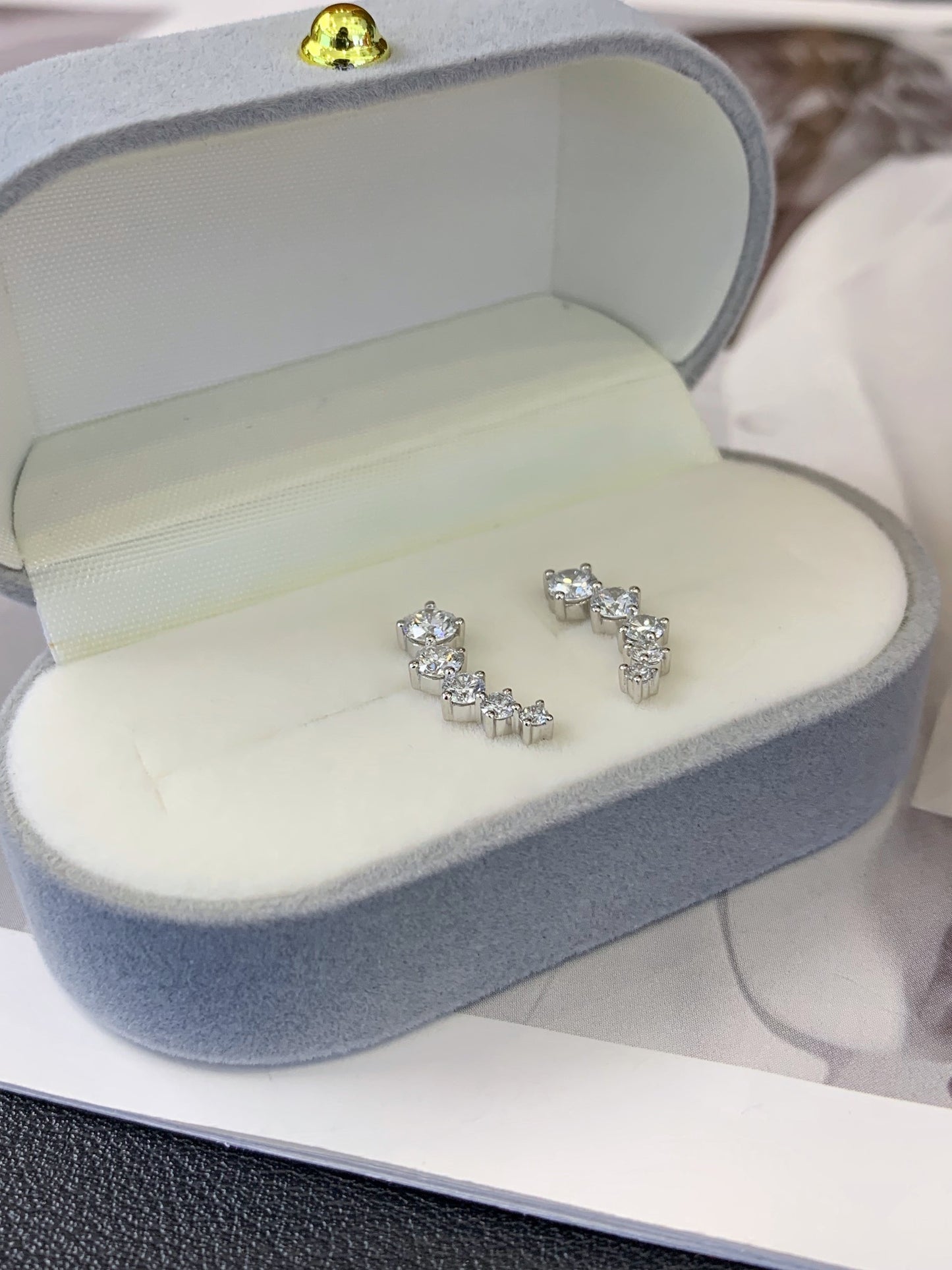 18k gold cultured diamond earrings