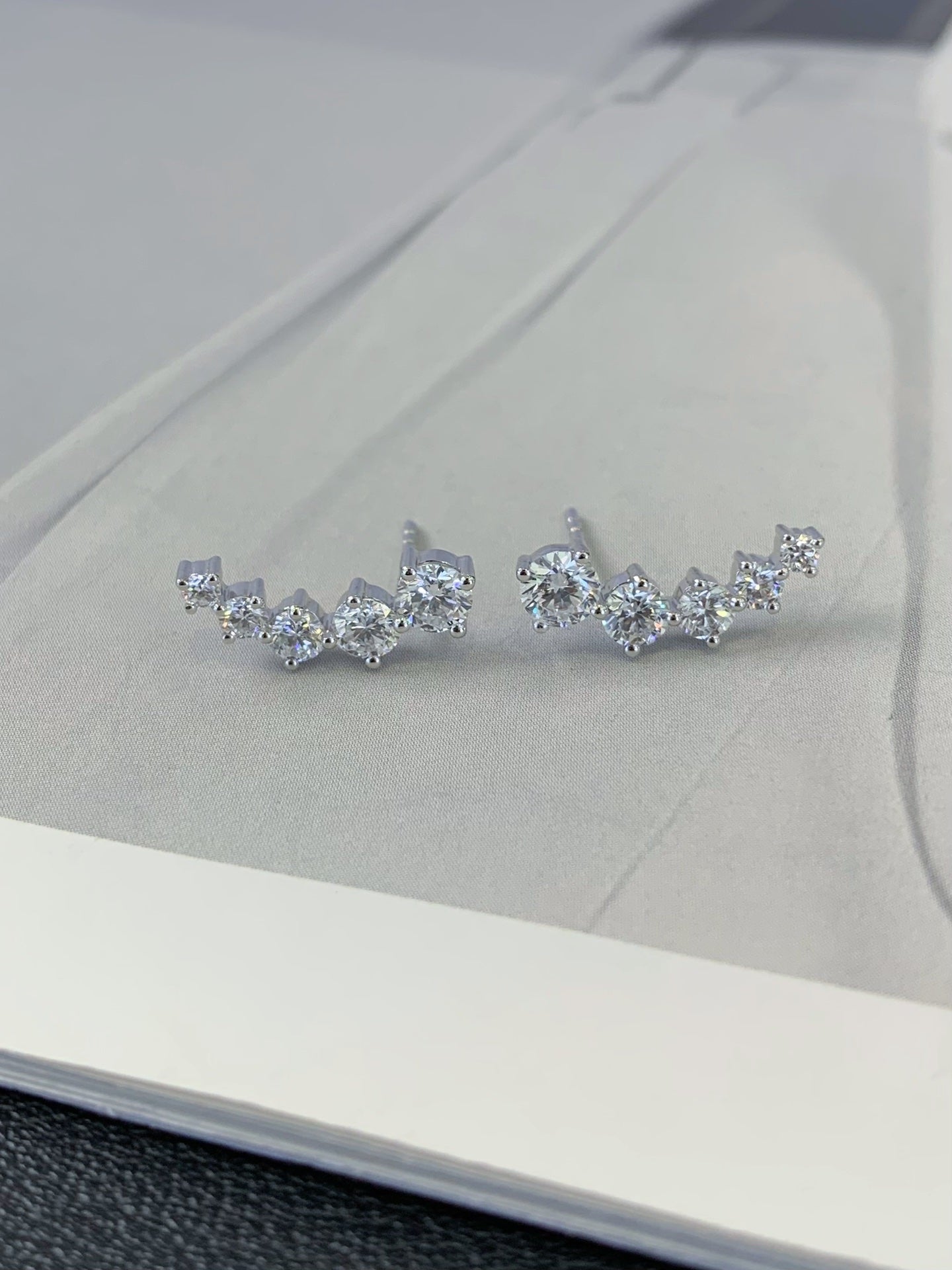 18k gold cultured diamond earrings