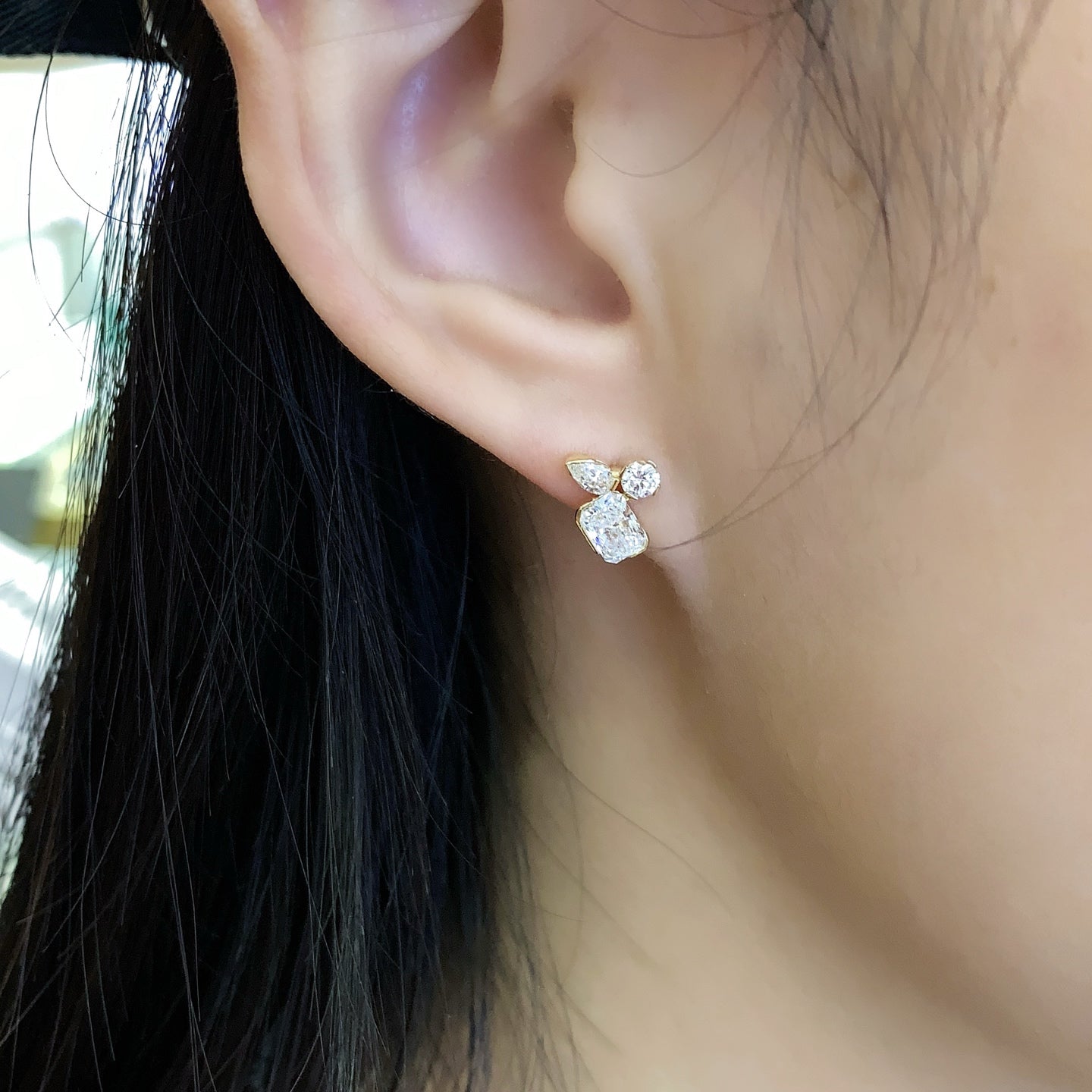 18K gold special-shaped cultured diamond earrings