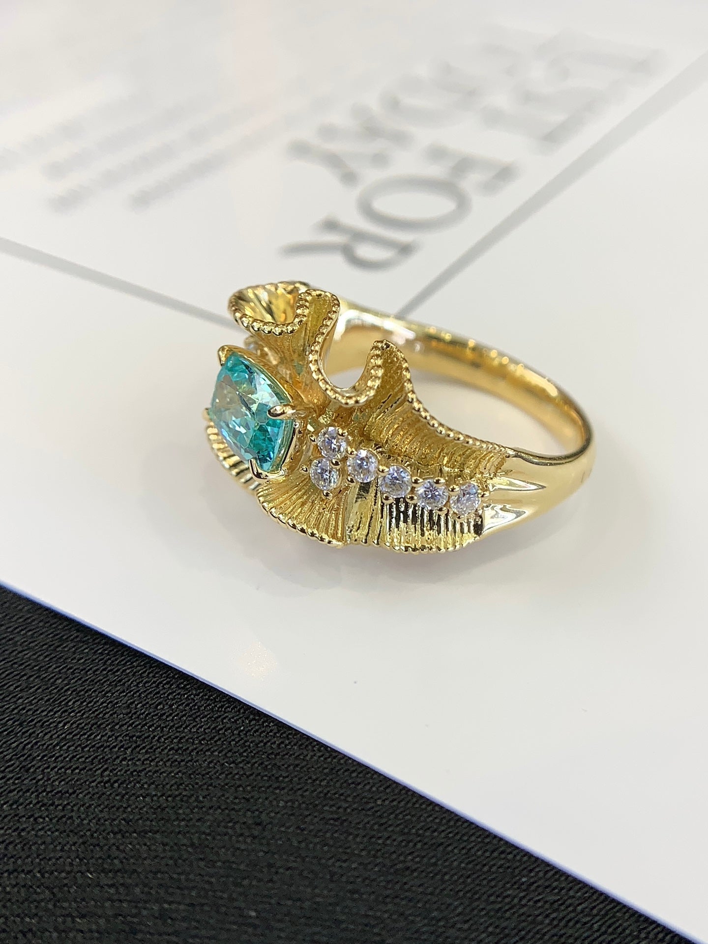 18K gold cultured Paraiba ring
