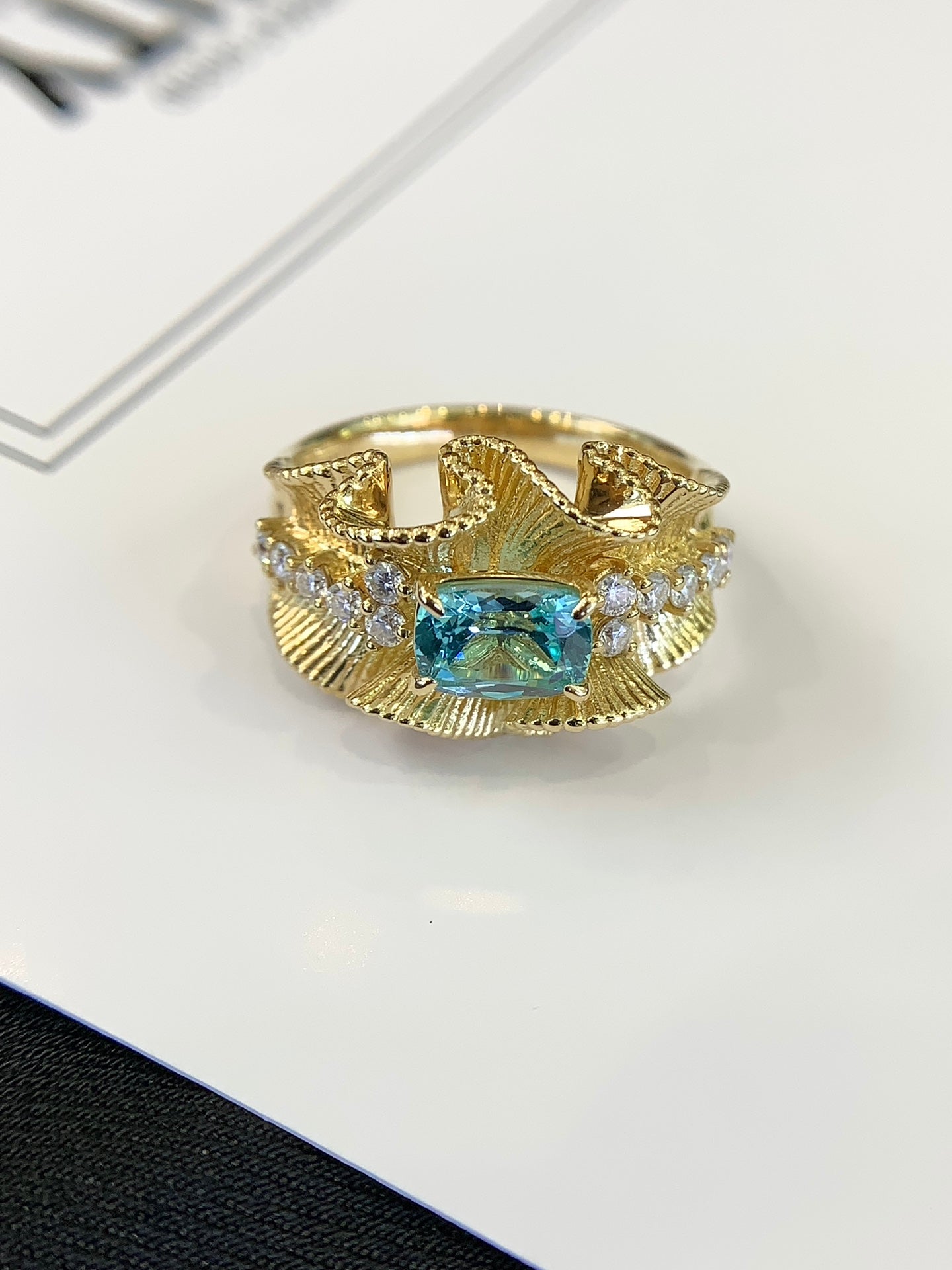 18K gold cultured Paraiba ring