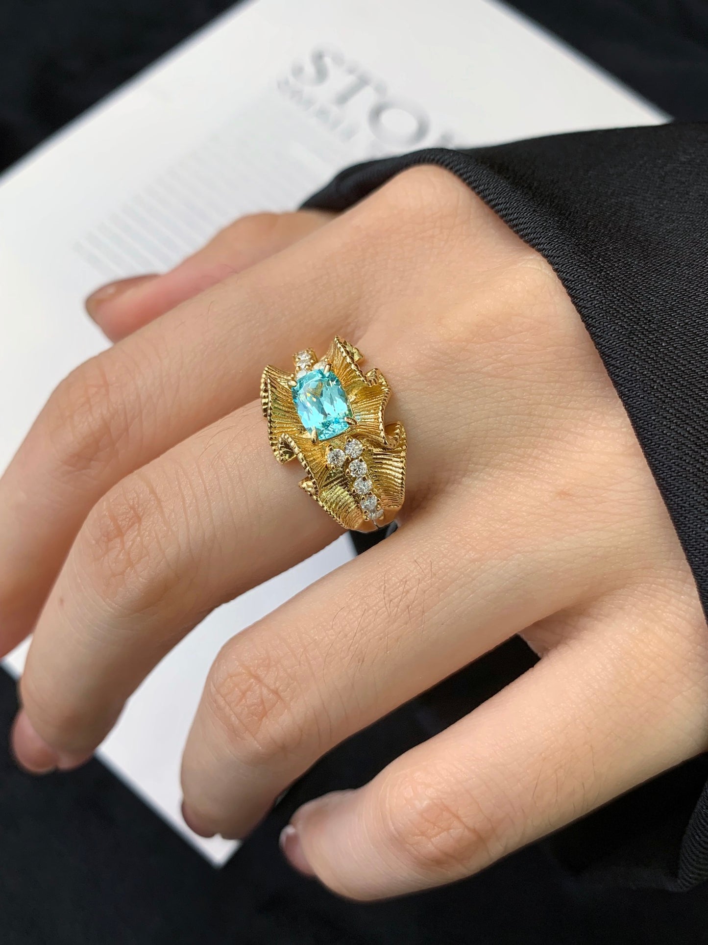 18K gold cultured Paraiba ring