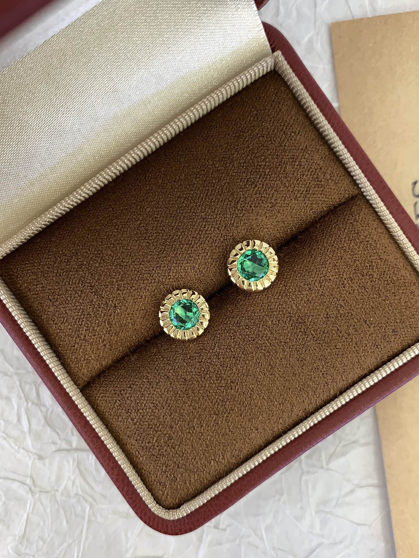 18K gold cultured emerald earrings