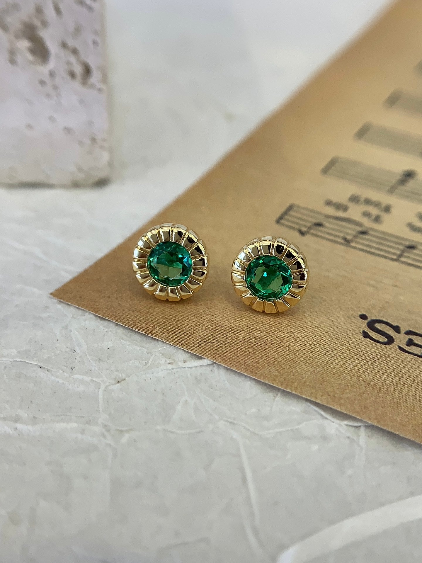 18K gold cultured emerald earrings