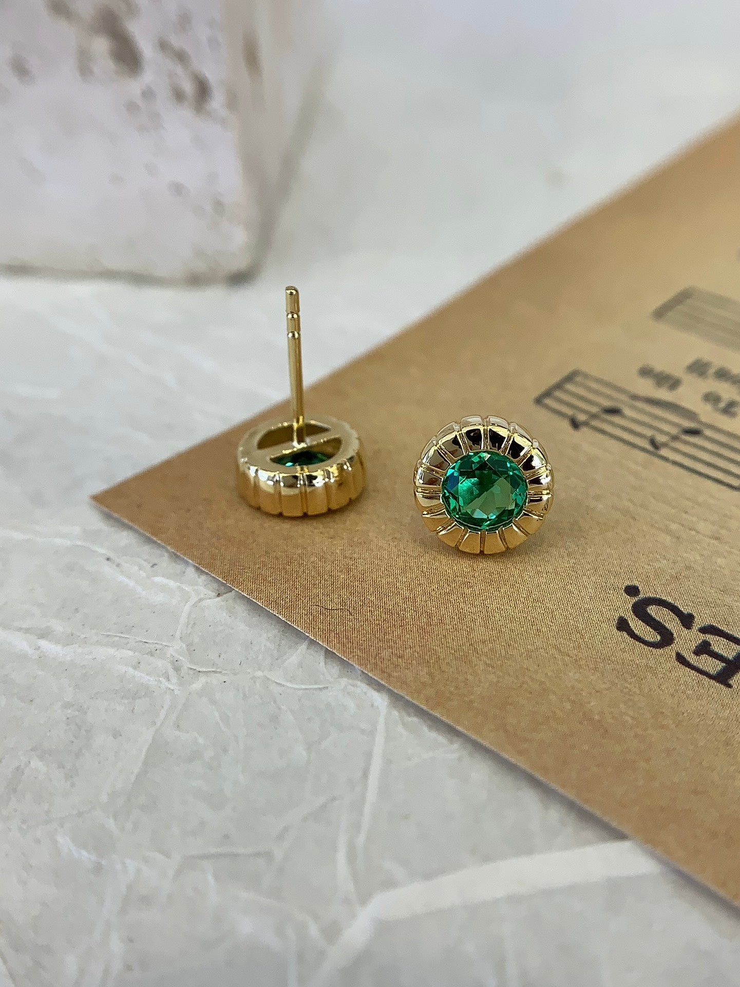 18K gold cultured emerald earrings