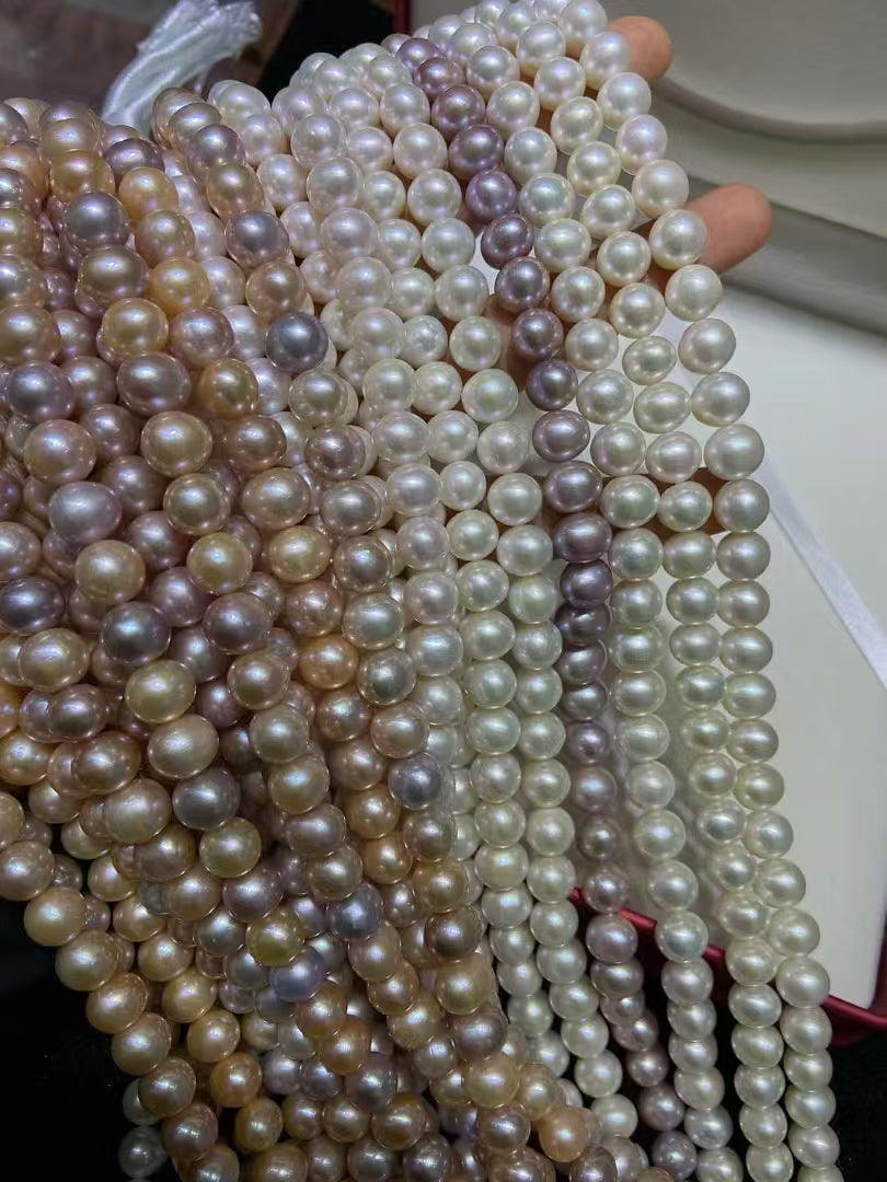 Natural freshwater pearl necklace