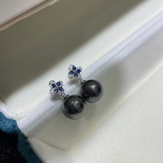 18K Gold Saltwater Pearl Stud Earrings