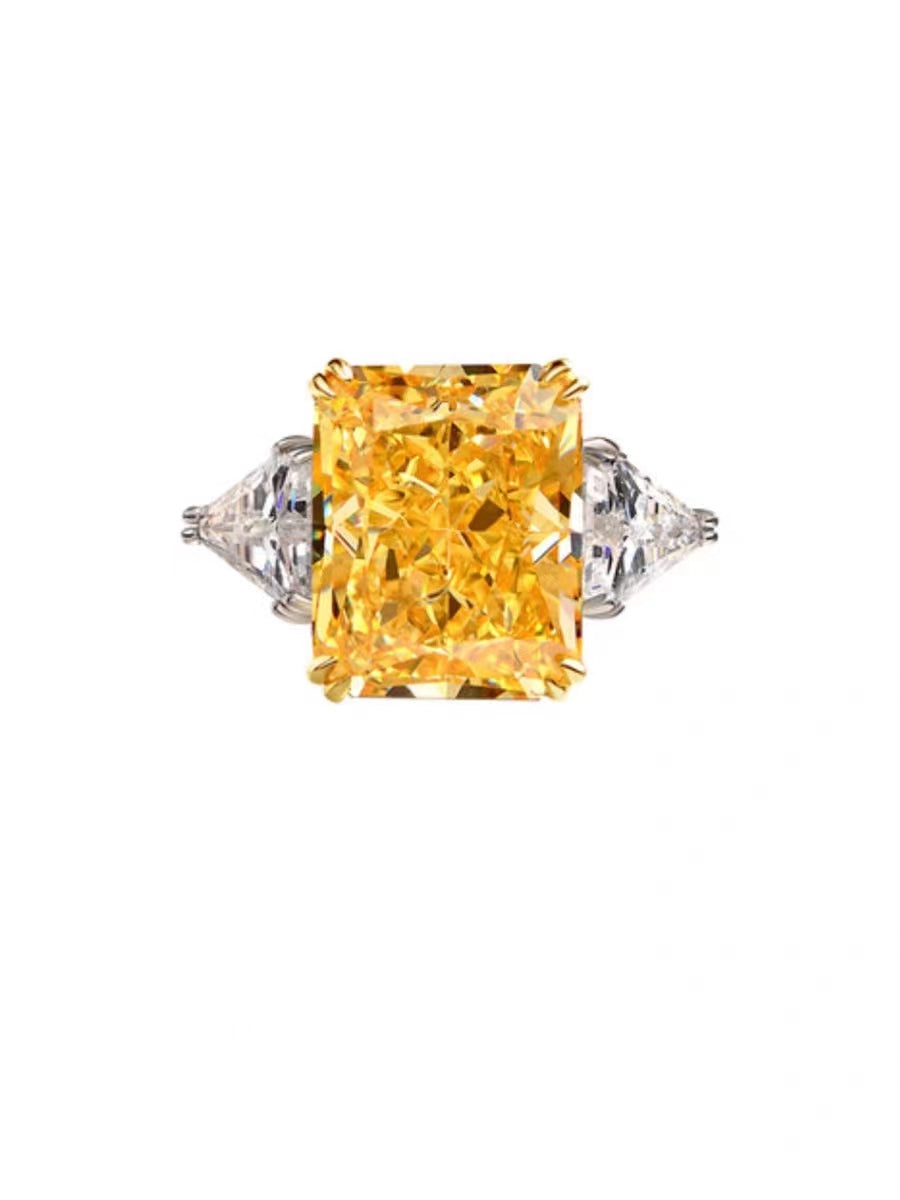 Sterling Silver Ring With Yellow Gemstones