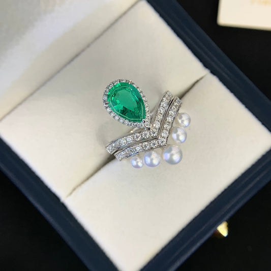 18K 2 Carat Cultured Emerald Ring