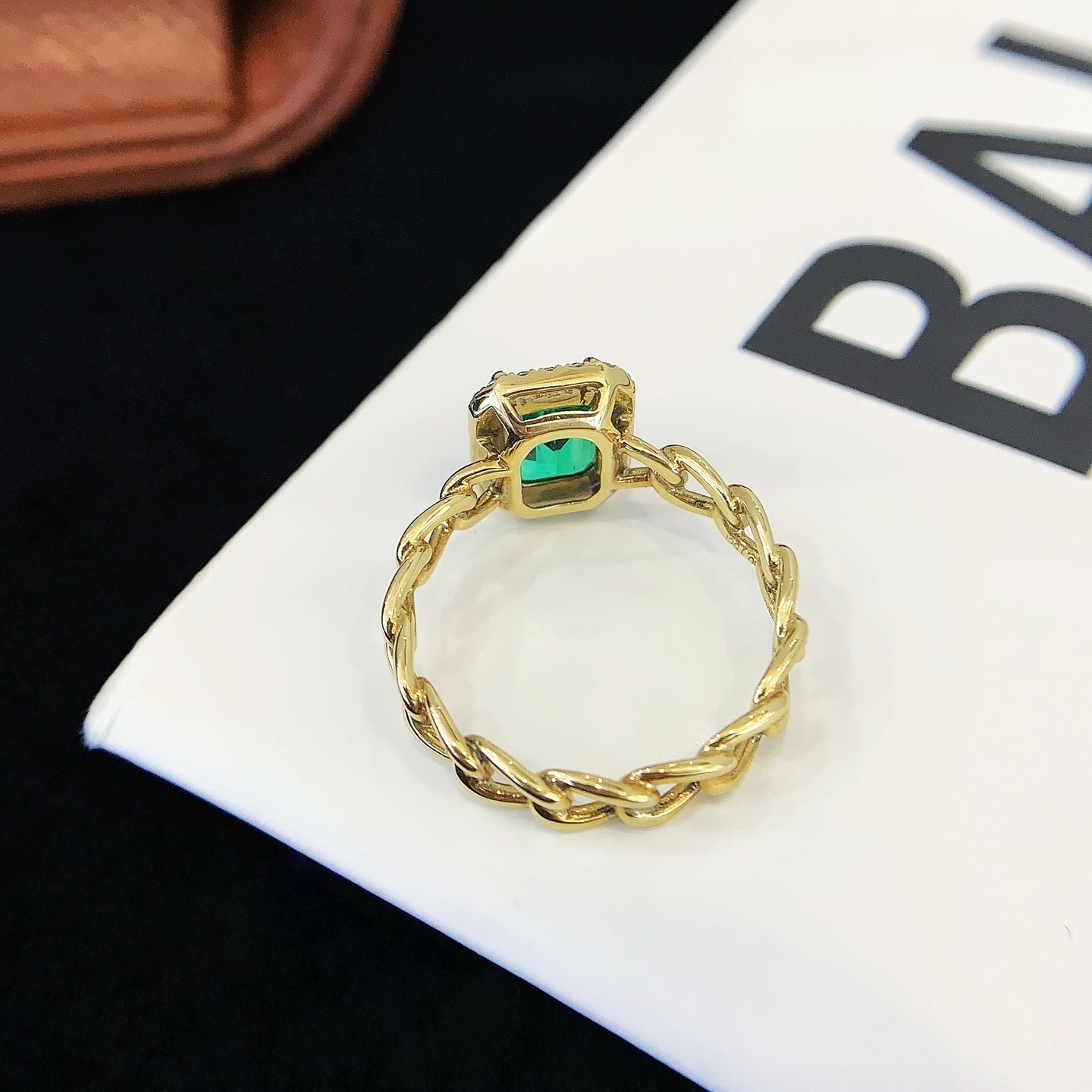 1.4 Carat Cultured Emerald 18K Gold Ring