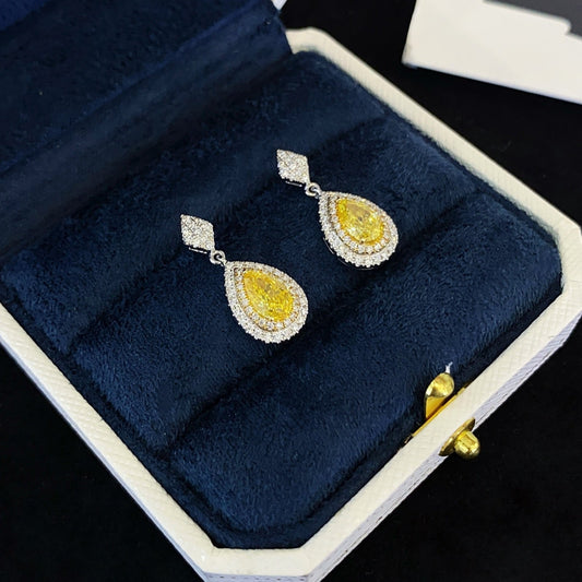 18K Gold Cultured Yellow Diamond Stud Earrings (Water Drops)