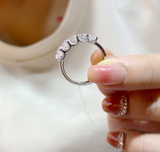 18K gold cultivated diamond Princess Square ring