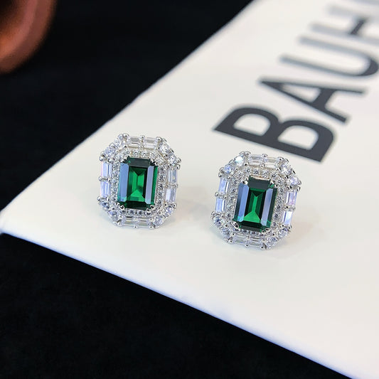 S925 silver ear studs set with green cultivated gemstones