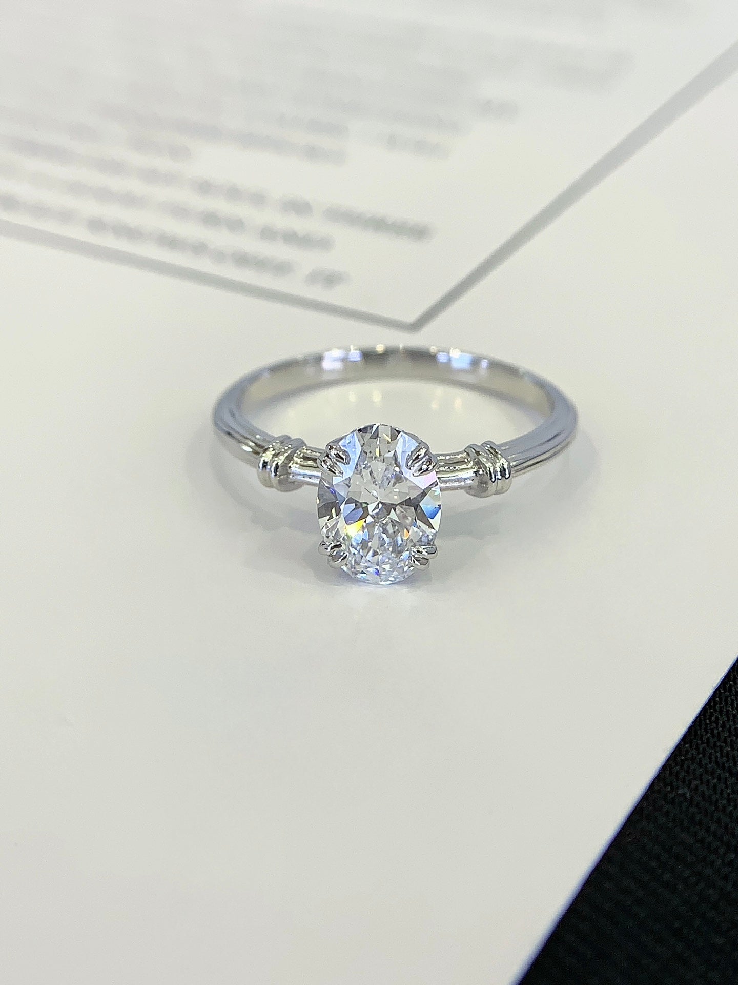 1.05ct 18K gold cultured diamond ring
