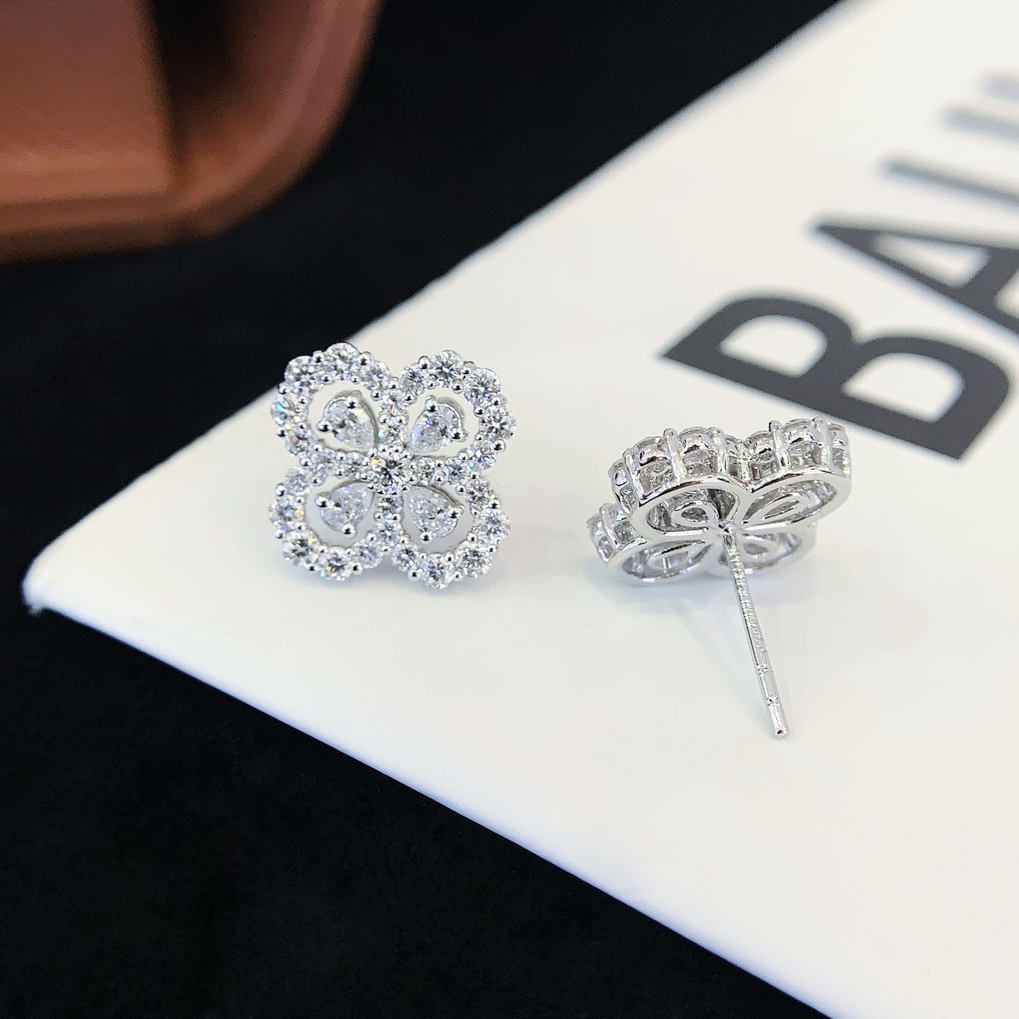 18K gold cultured diamond four-leaf clover earrings
