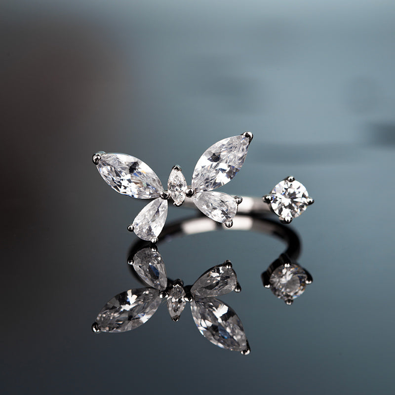 High Carbon Diamond Butterfly Ring Opening Design Suitable for Multiple Sizes