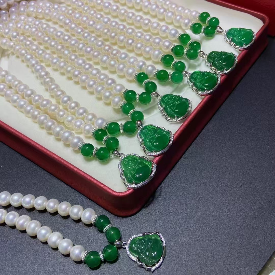 Natural freshwater pearls with gift box, certificate and greeting card